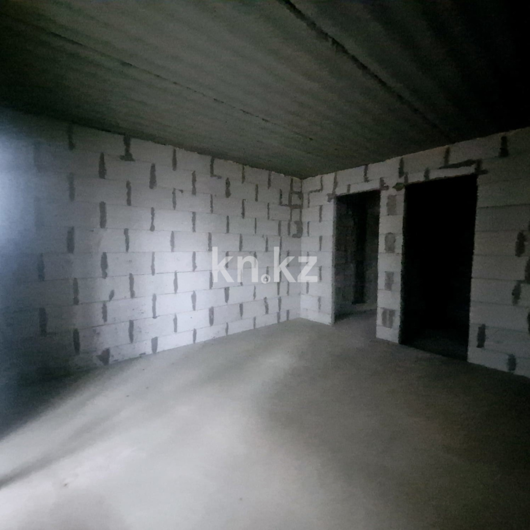 Продажа 4-комнатной квартиры, 218 м² - Недвижимость в Костанае фото 16 из 19