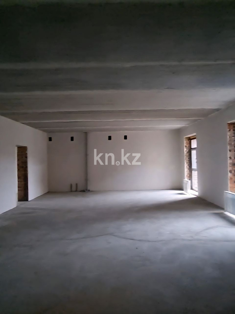 Продажа 3-комнатной квартиры, 113 м², ул. Жанибекова, дом  53 в Караганде - фото 4