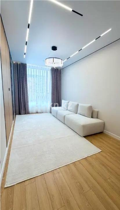 Продажа 2-комнатной квартиры, 56 м² в Астане