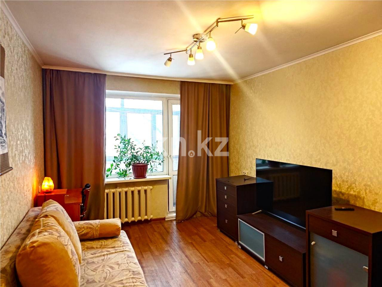 Продажа 2-комнатной квартиры, 43 м², мкр-н 22, дом  35 в Караганде