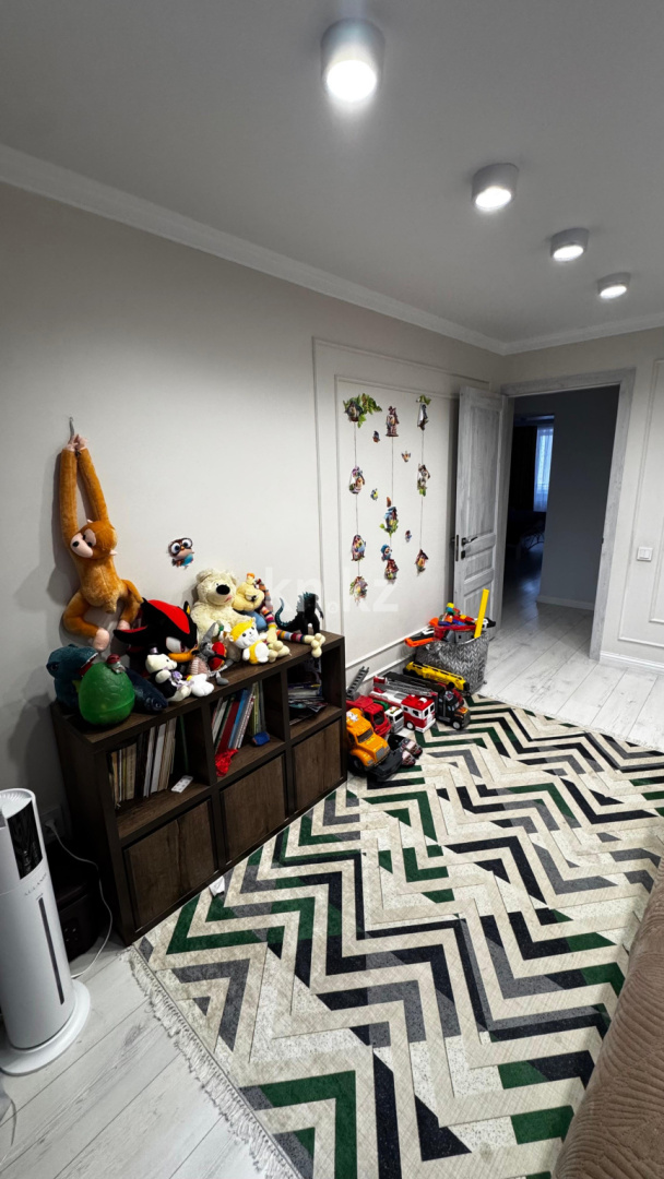 Продажа 4-комнатной квартиры, 134.9 м² в Караганде - фото 16