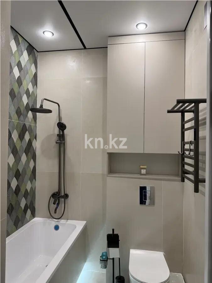 Продажа 2-комнатной квартиры, 52.2 м² в Алматы - фото 2