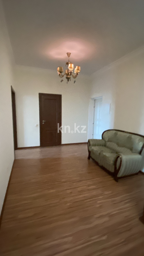 Аренда 4-комнатной квартиры, 180 м², пр. Мангилик Ел, дом  28 в Астане - фото 19