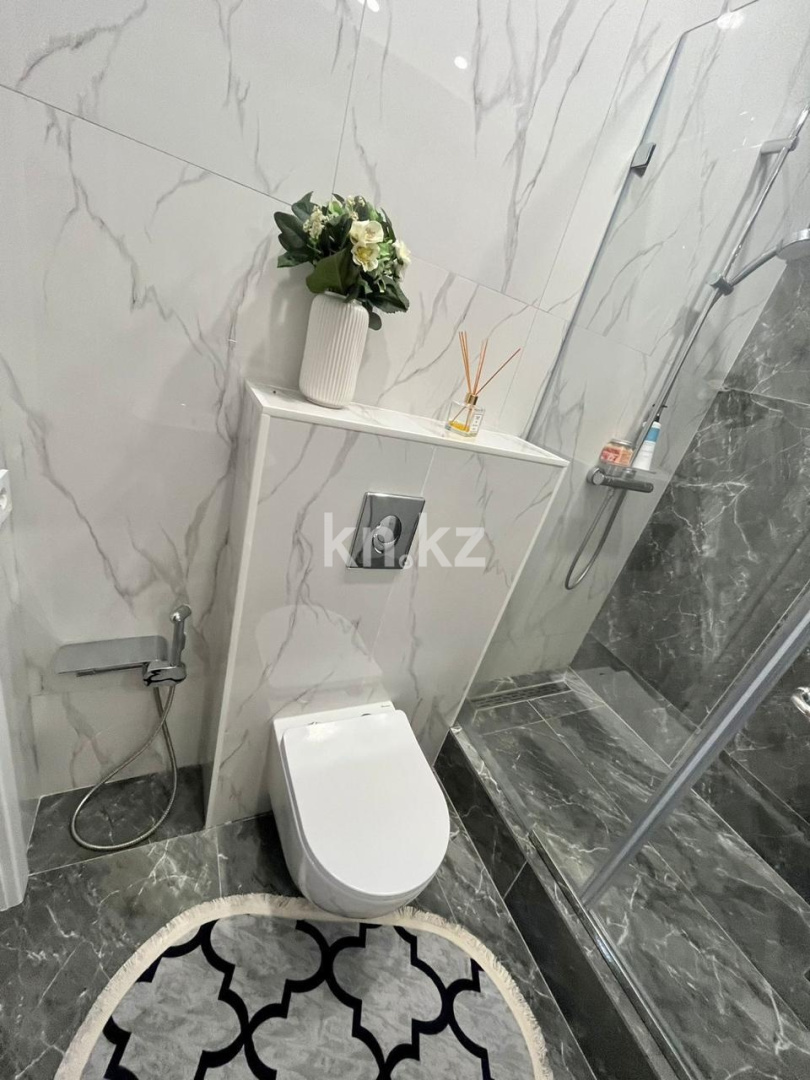 Продажа 4-комнатной квартиры, 90 м² в Астане - фото 16