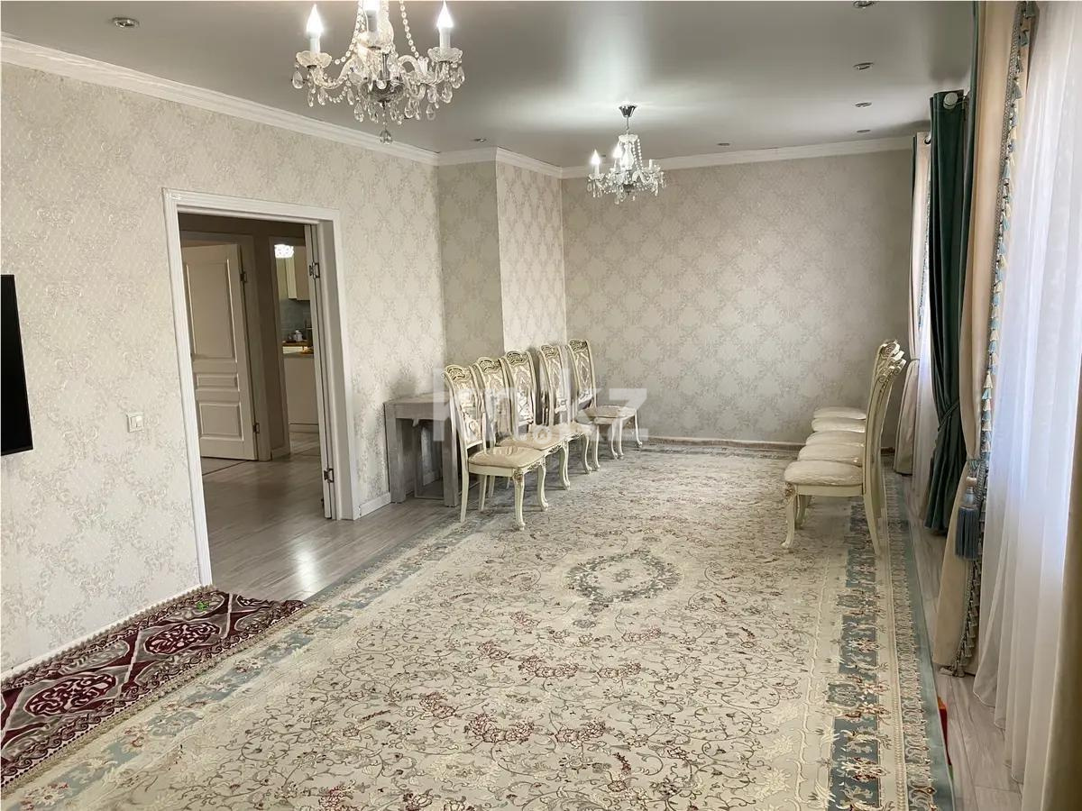 Продажа 3-комнатной квартиры, 103 м², мкр-н Аксай-1а, дом  32 - Продажа квартир в Казахстане фото 1 из 5