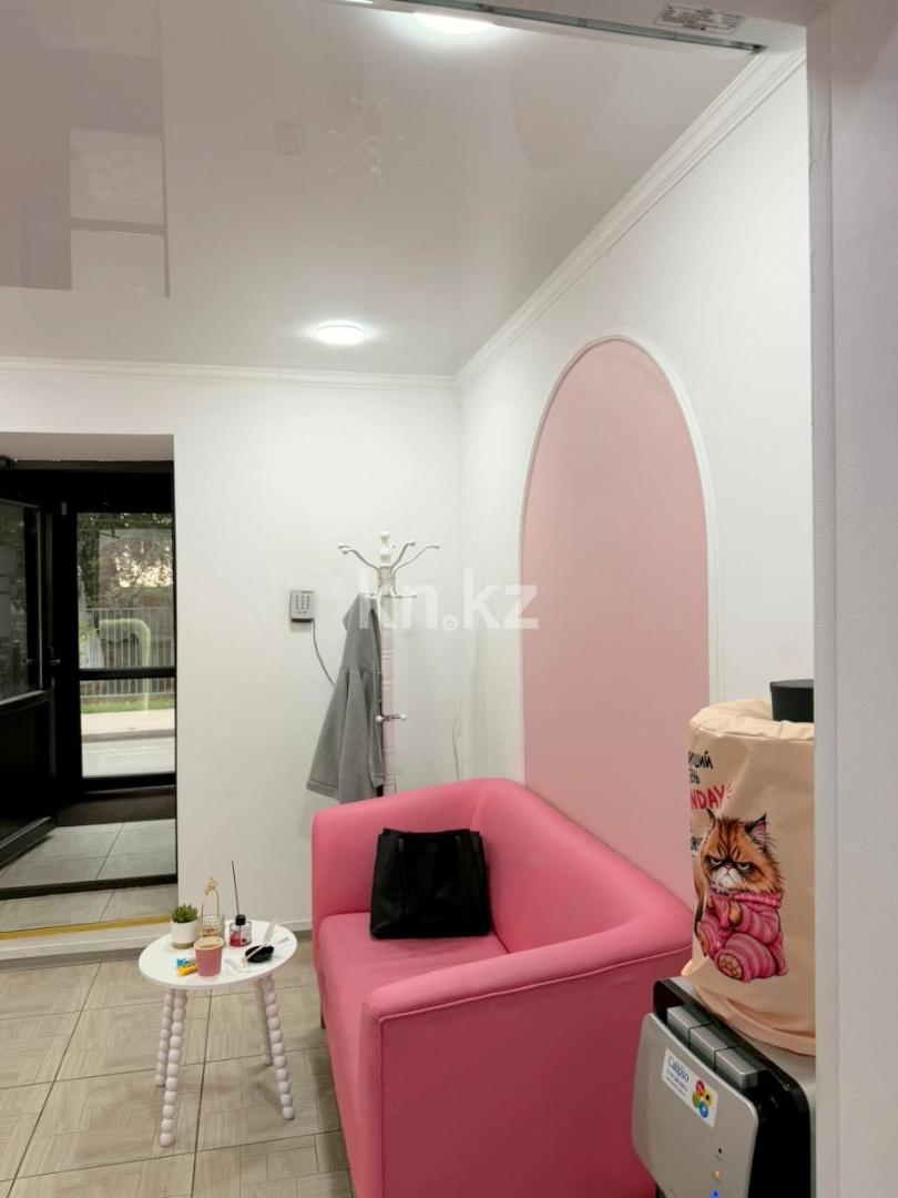 Продажа помещения, 50.5 м² - Продажа офисных и торговых помещений в Алматы с фото фото 2 из 16