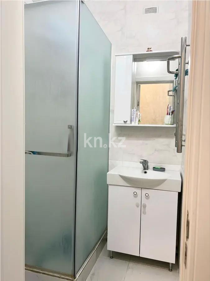 Продажа 2-комнатной квартиры, 65 м², ул. Прогресса, дом  1е в Караганде - фото 4