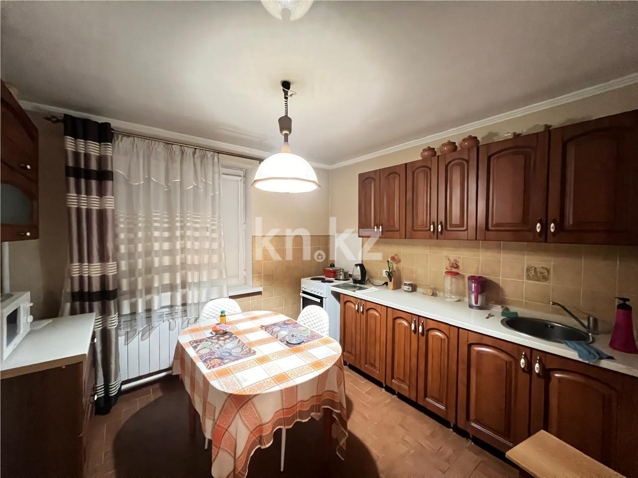 Продажа 3-комнатной квартиры, 75 м², ул. Сатыбалдина, дом  7/2 - Продажа квартир в Караганде фото 5 из 11