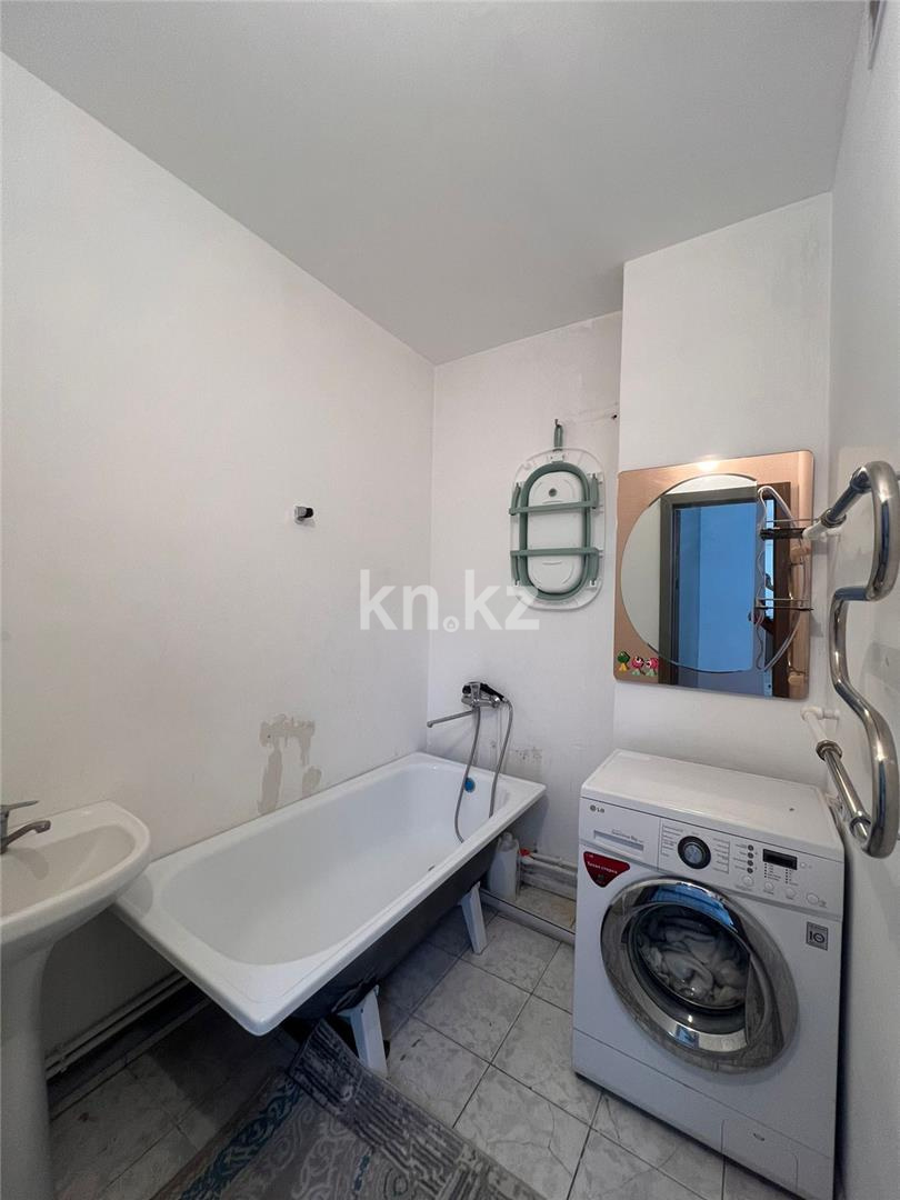 Продажа 3-комнатной квартиры, 89 м², пр. Шахтеров, дом  60 в Караганде - фото 11