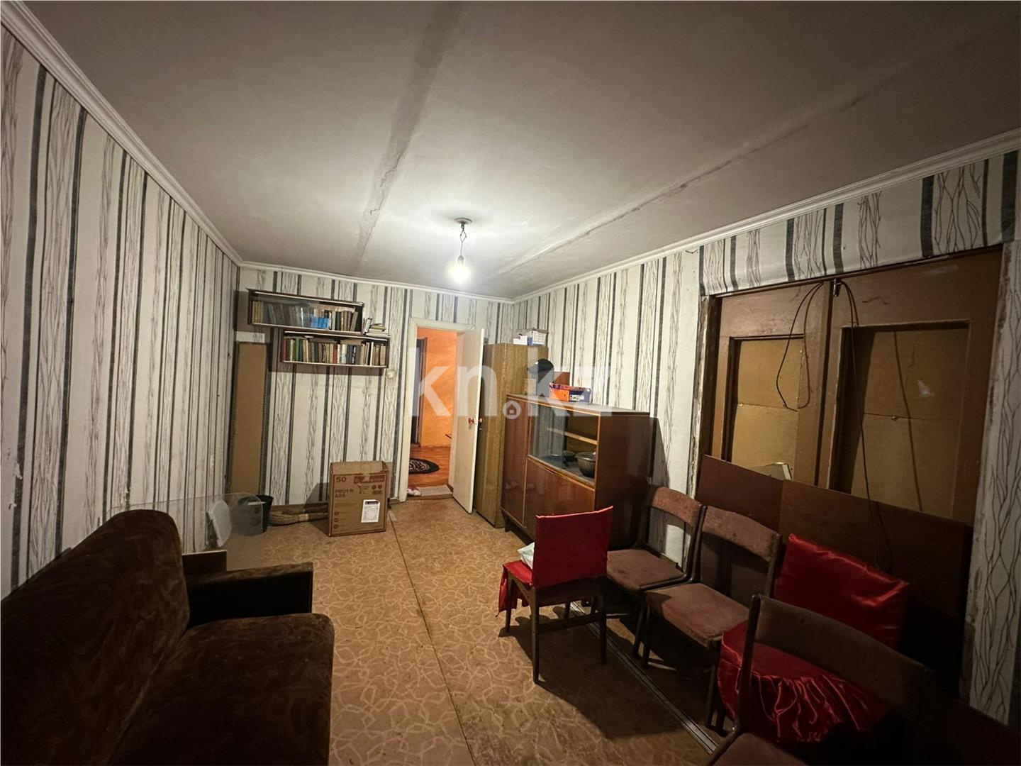 Продажа 3-комнатной квартиры, 58 м², ул. Аманжолова - Продажа  трехкомнатных квартир в Караганде фото 7 из 10