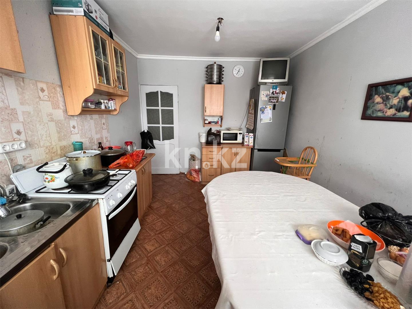 Продажа 5-комнатной квартиры, 89 м², мкр-н Восток-2 - Продажа  пятикомнатных квартир в Караганде фото 12 из 16