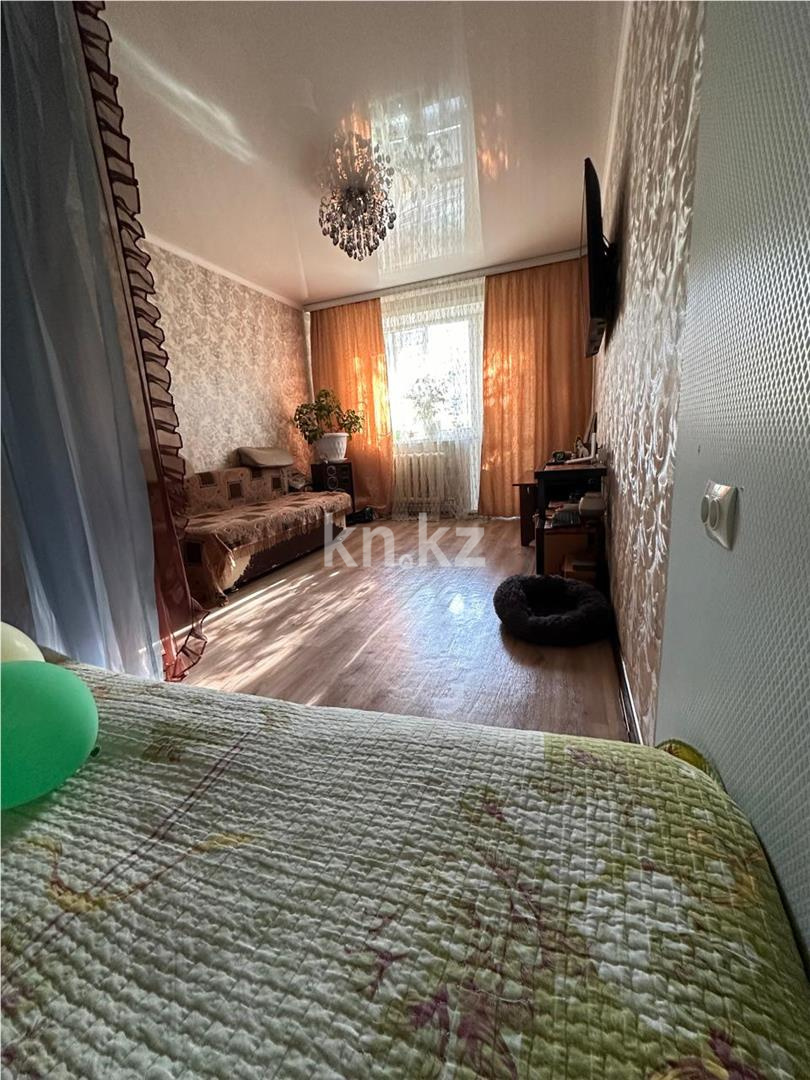 Продажа 2-комнатной квартиры, 48 м², мкр-н 22 в Караганде - фото 2