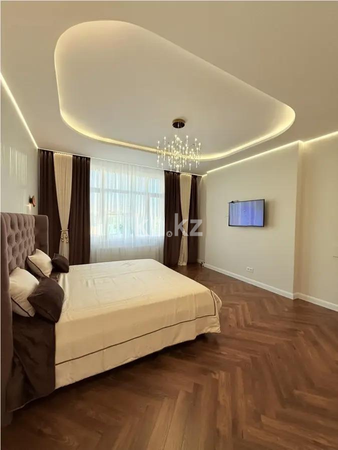 Продажа 3-комнатной квартиры, 125 м², ул. Калдаякова, дом  8/2 в Астане - фото 2