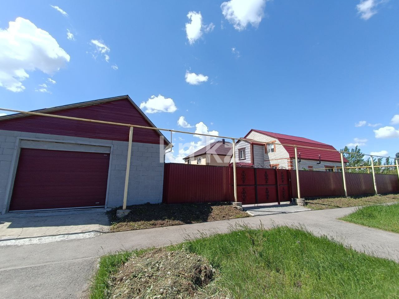 Продажа 5-комнатного дома, 213 м², 68-й квартал - Продажа и аренда недвижимости в Костанае фото 1 из 34