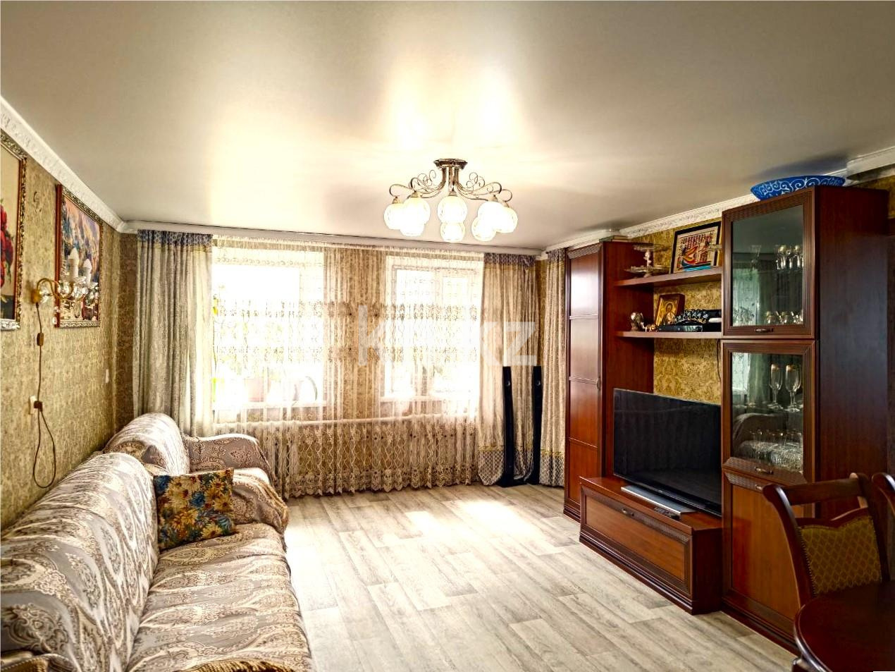 Продажа 4-комнатного дома, 70 м², ул. Павлодарская - Продажа домов, коттеджей в Караганде фото 1 из 22