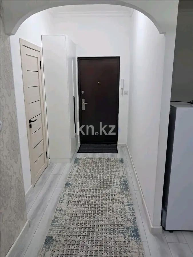 Продажа 2-комнатной квартиры, 40 м², мкр-н Аксай-1, дом  11/9 в Алматы - фото 5