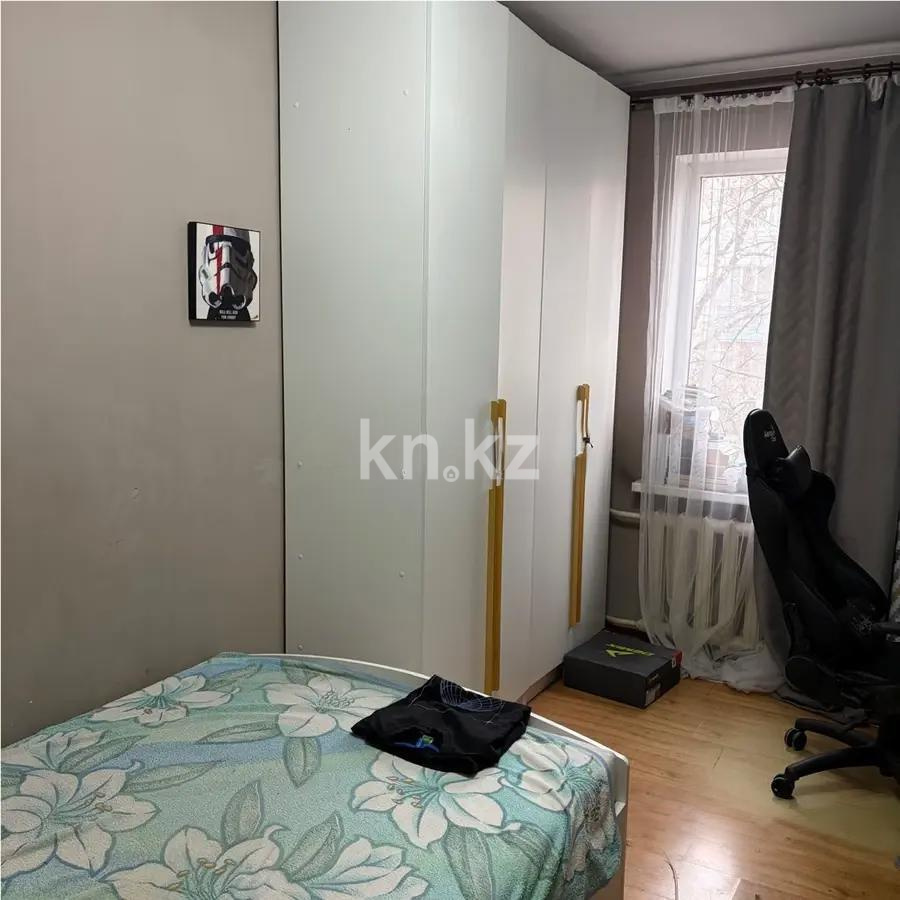Продажа 4-комнатной квартиры, 75 м², 11 мкр., дом  25 в Алматы - фото 4