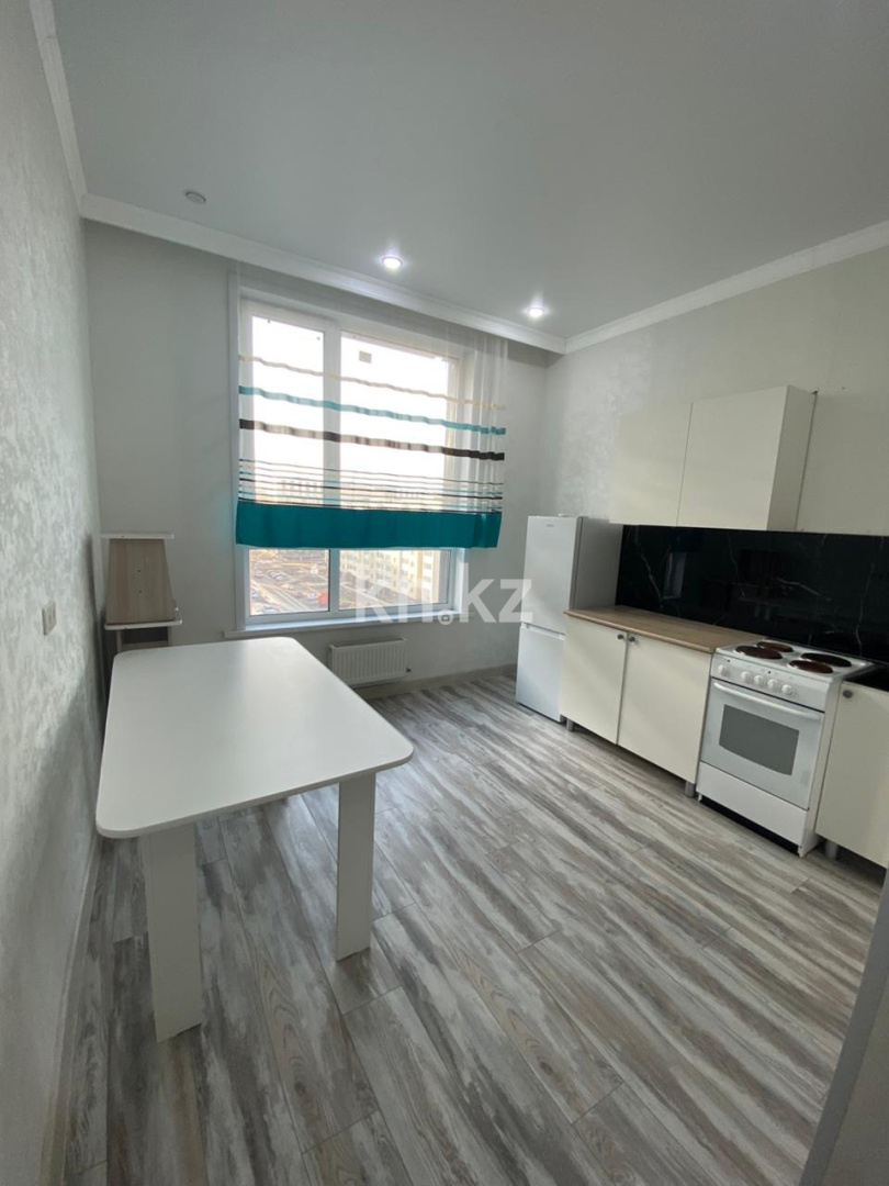 Аренда 2-комнатной квартиры, 65 м² - Аренда квартир помесячно в Казахстане - страница 2 фото 1 из 8