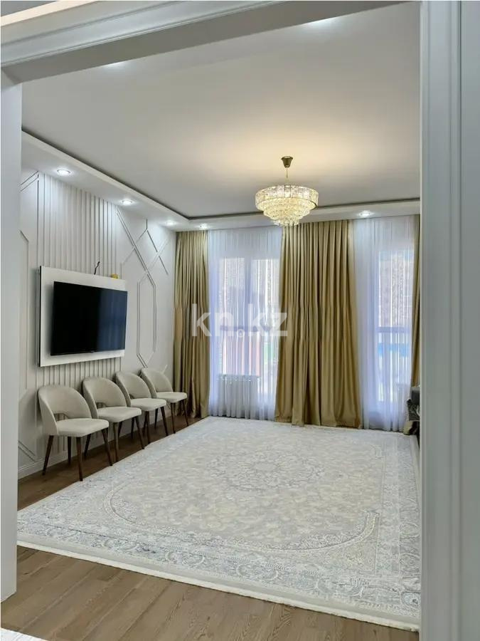 Продажа 4-комнатной квартиры, 115 м² в Караганде