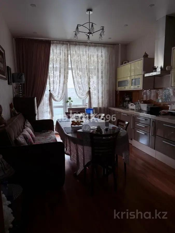 Продажа 3-комнатной квартиры, 135 м², ул. Аманжолова - Продажа квартир в Караганде фото 5 из 8