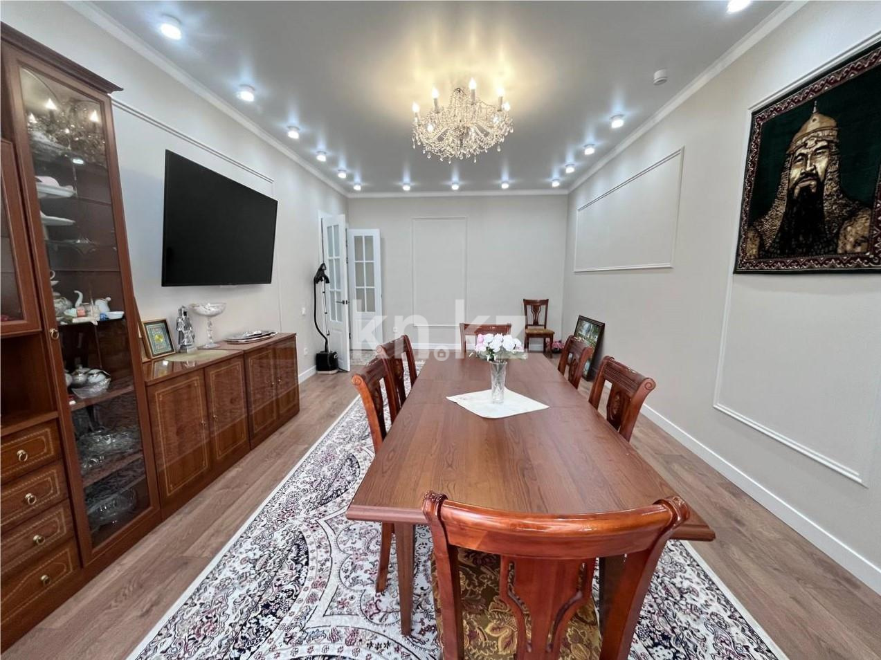 Продажа 4-комнатной квартиры, 131 м², ул. Ашимова в Караганде - фото 3