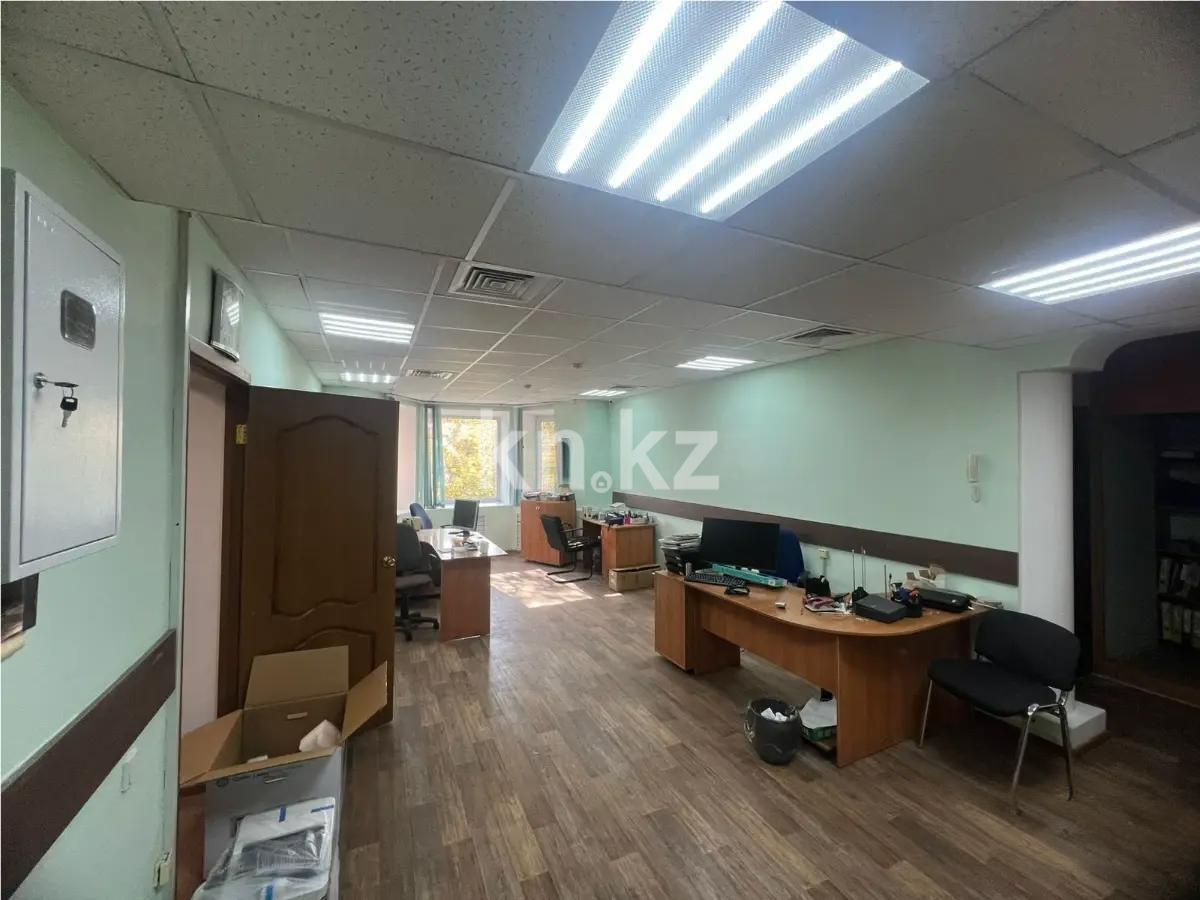 Продажа 4-комнатной квартиры, 101.9 м², ул. Есенберлина, дом  13 - Продажа  четырехкомнатных квартир в Астане без посредников с фото фото 1 из 4