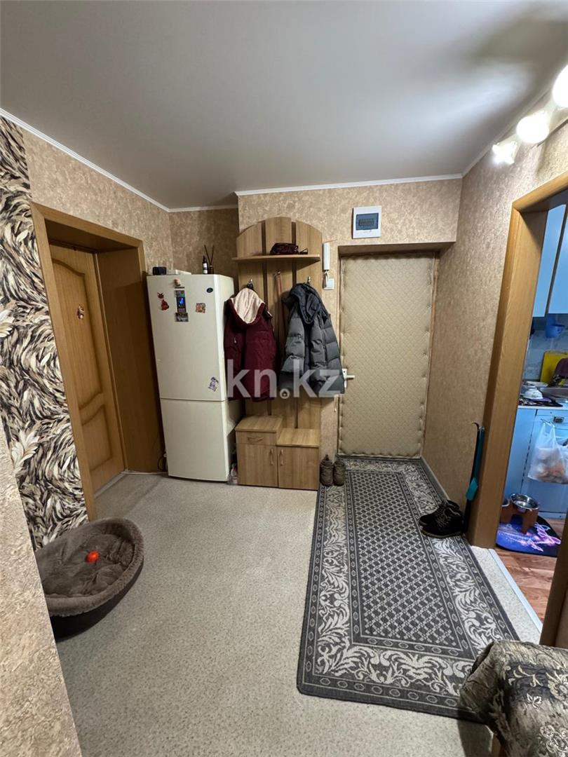 Продажа 3-комнатной квартиры, 58 м², ул. Крылова - Продажа  трехкомнатных квартир в Караганде фото 11 из 12