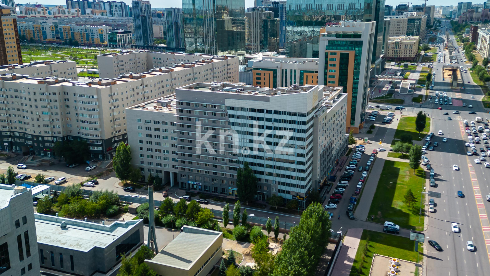 Продажа 3-комнатной квартиры, 82 м², ул. Сыганак, дом  64 в Астане - фото 10