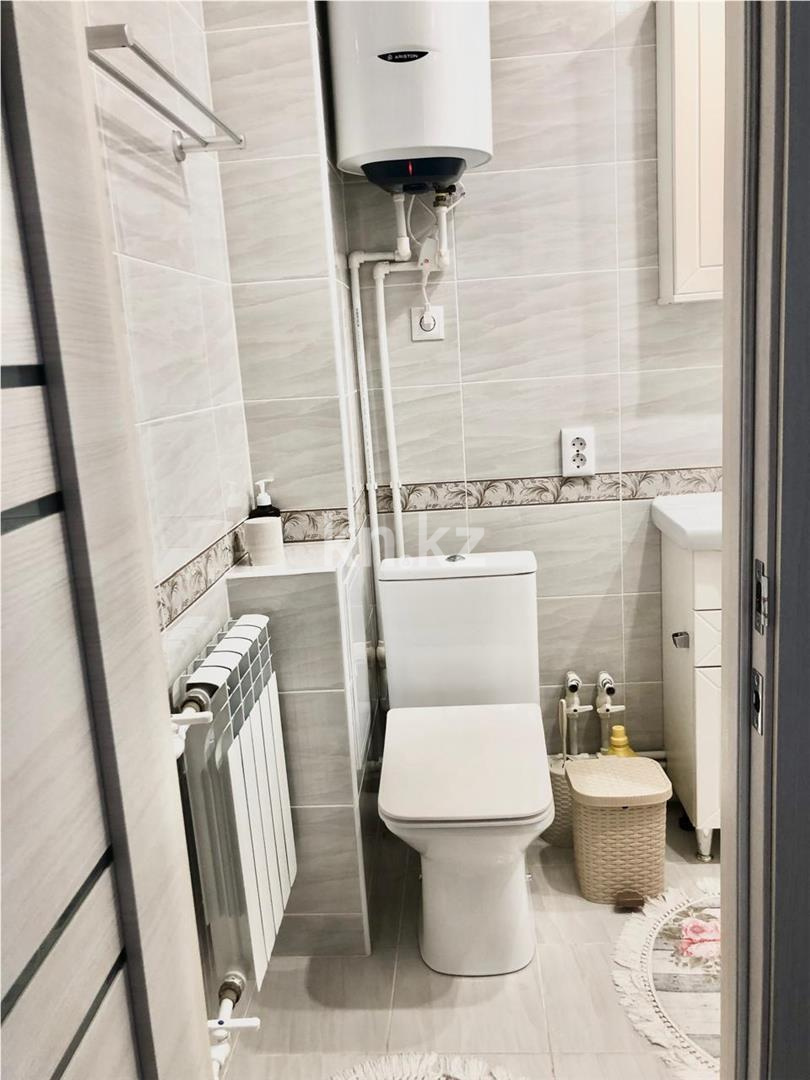 Продажа 3-комнатной квартиры, 74 м², мкр-н Голубые Пруды, дом  5/5 - Продажа  трехкомнатных квартир в Караганде фото 11 из 16