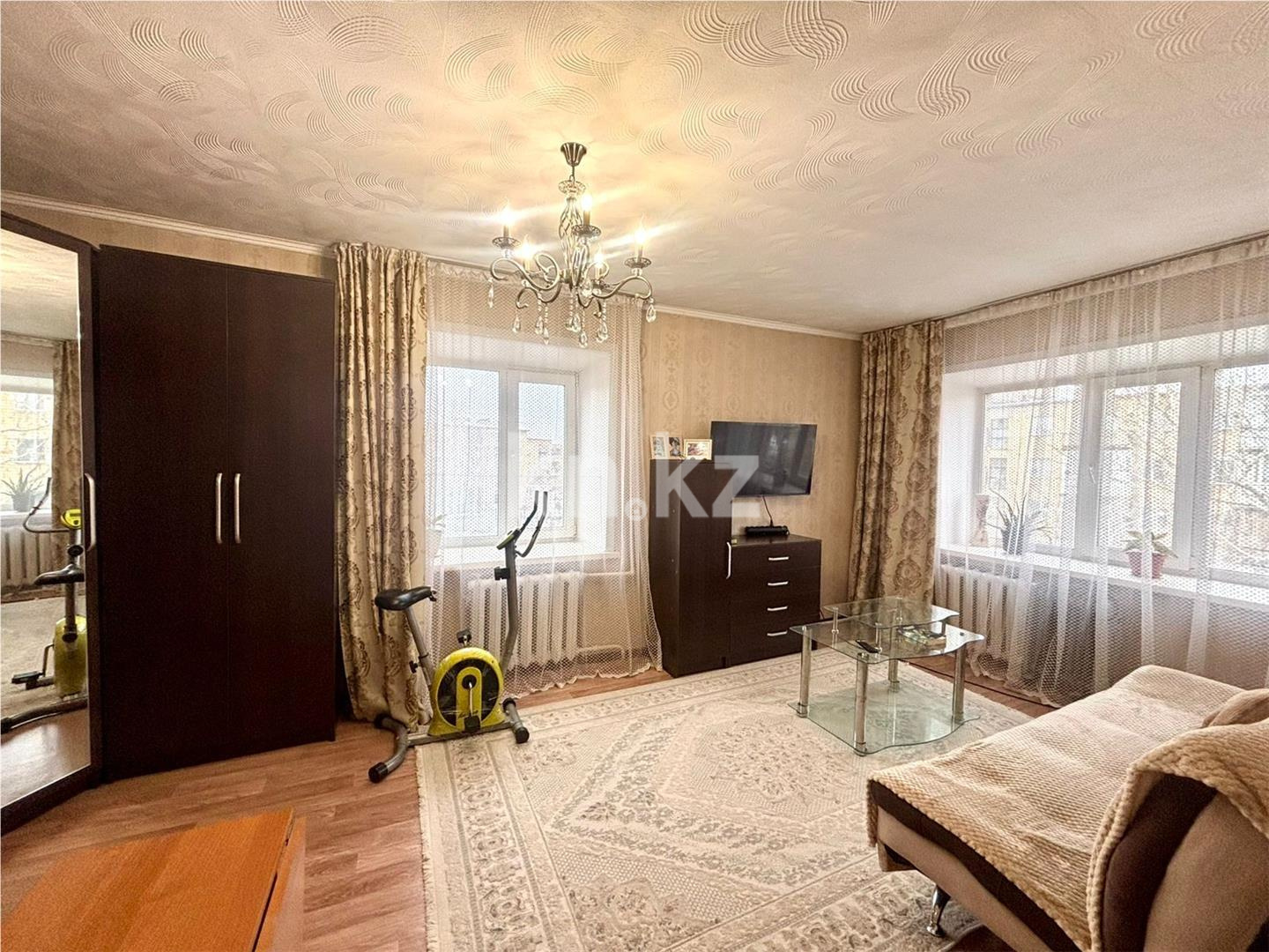 Продажа 1-комнатной квартиры, 30 м², ул. Зелинского - Продажа  однокомнатных квартир в Караганде фото 1 из 10