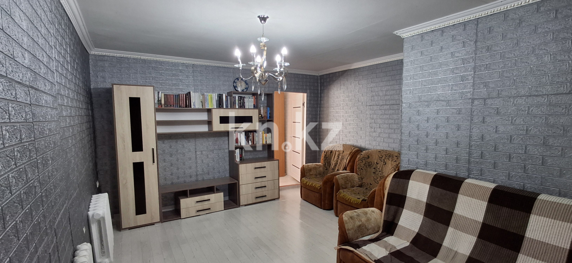Продажа 3-комнатного дома, 109.5 м², Жанпеисова, дом  22 - Продажа домов, коттеджей в Казахстане фото 1 из 4