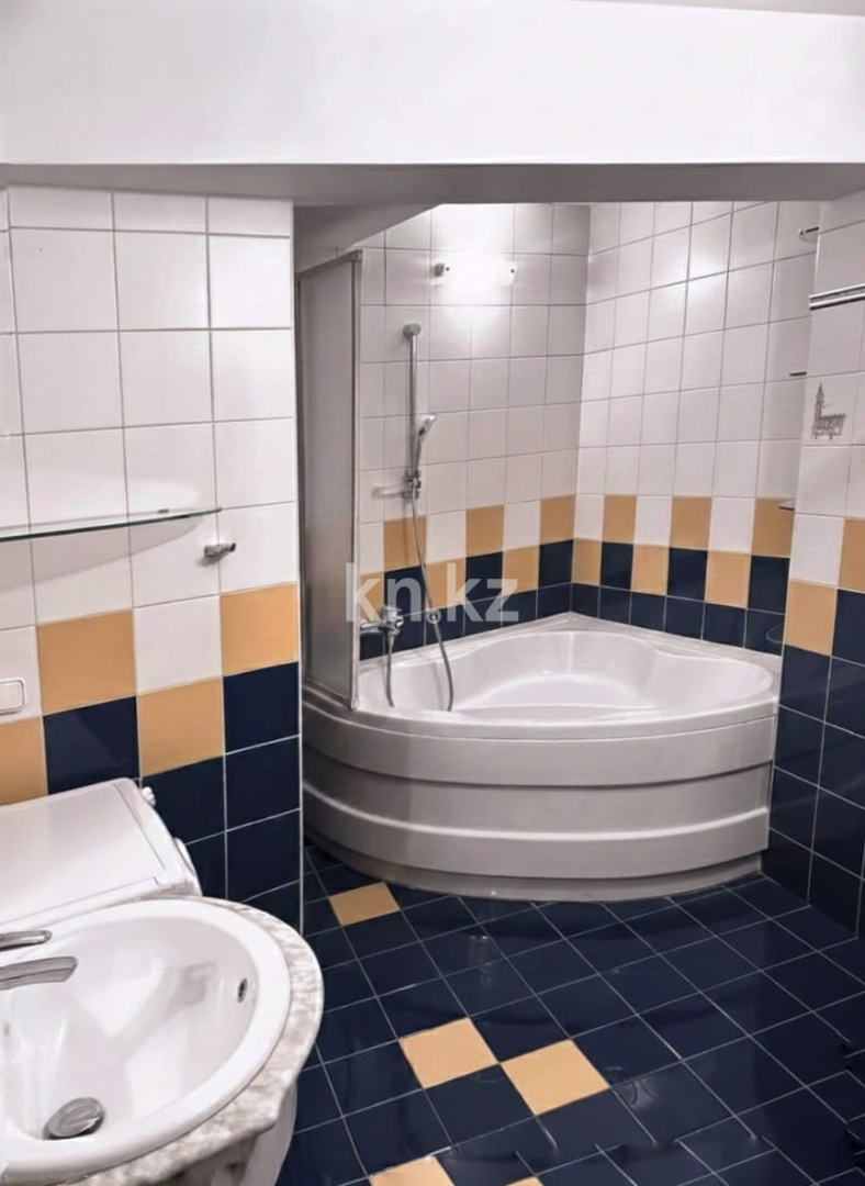 Продажа 2-комнатной квартиры, 92.7 м² в Алматы - фото 6