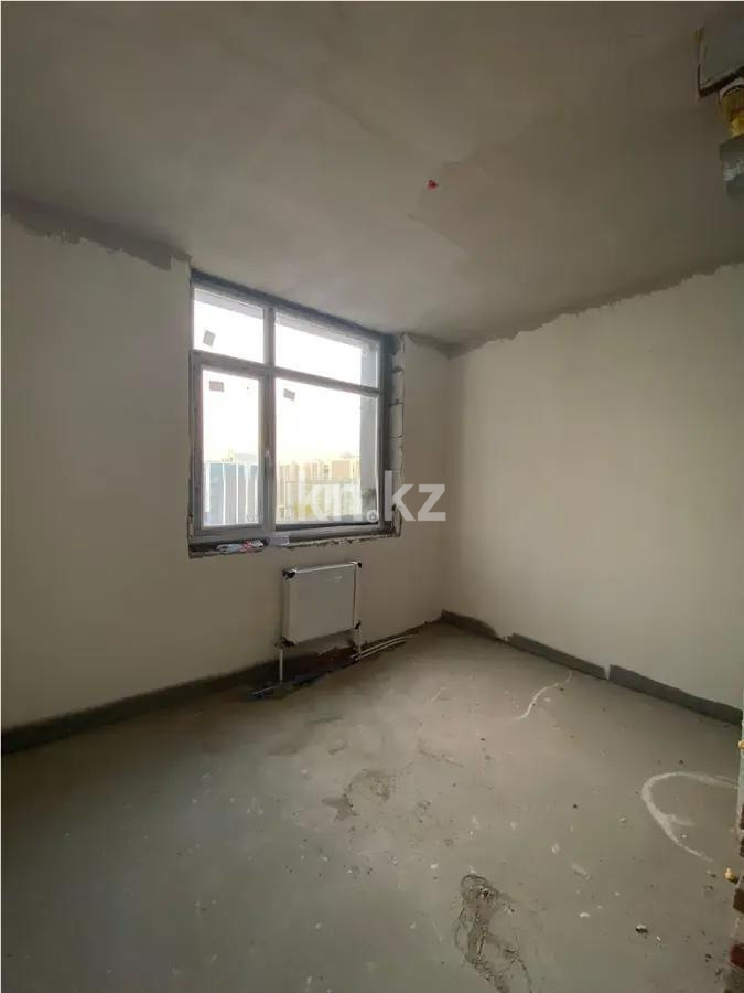 Продажа 3-комнатной квартиры, 82 м², ул. Нажимеденова, дом  5/1 в Астане - фото 2