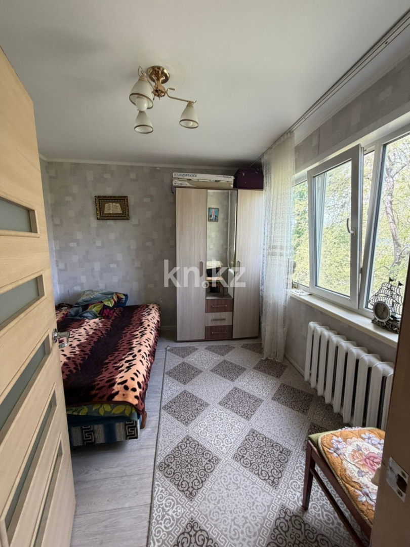 Продажа 3-комнатной квартиры, 48 м² - Продажа жилой и коммерческой недвижимости в Уральске фото 5 из 8