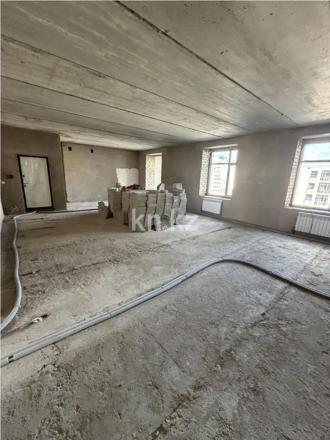 Продажа 3-комнатной квартиры, 95 м² в Караганде