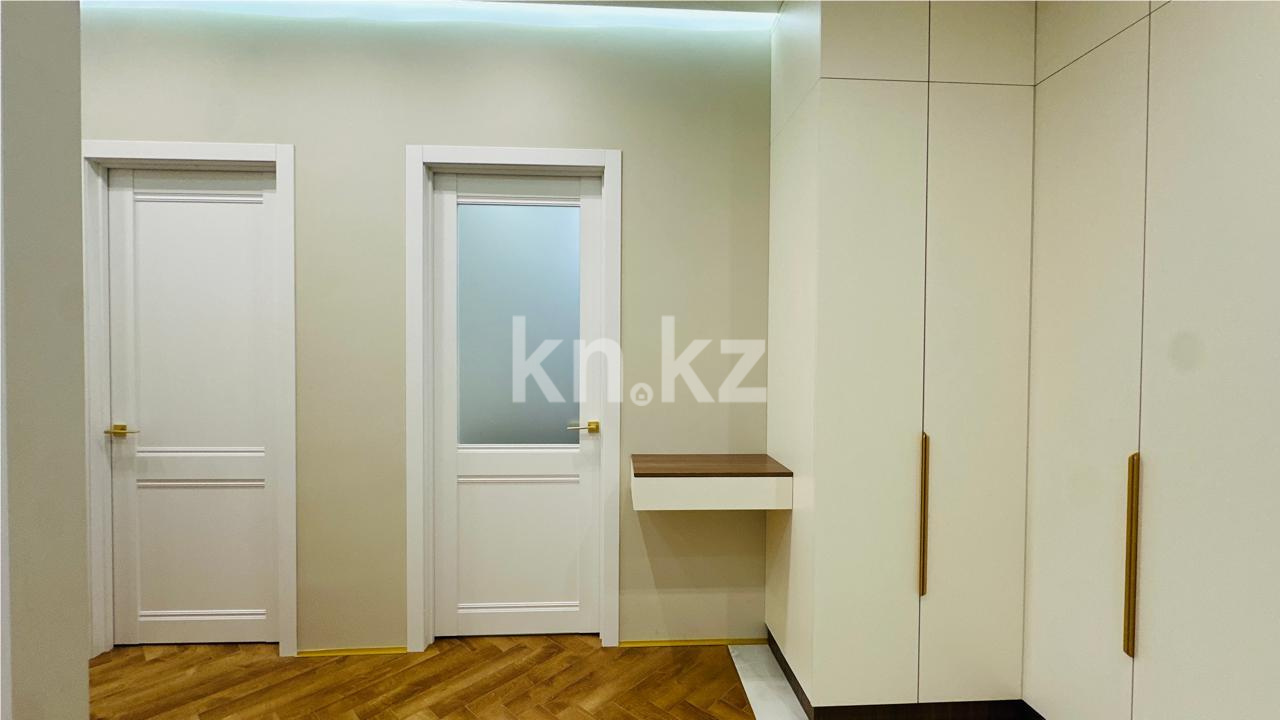 Продажа 3-комнатной квартиры, 80 м², ул. Казыбек би в Астане - фото 17