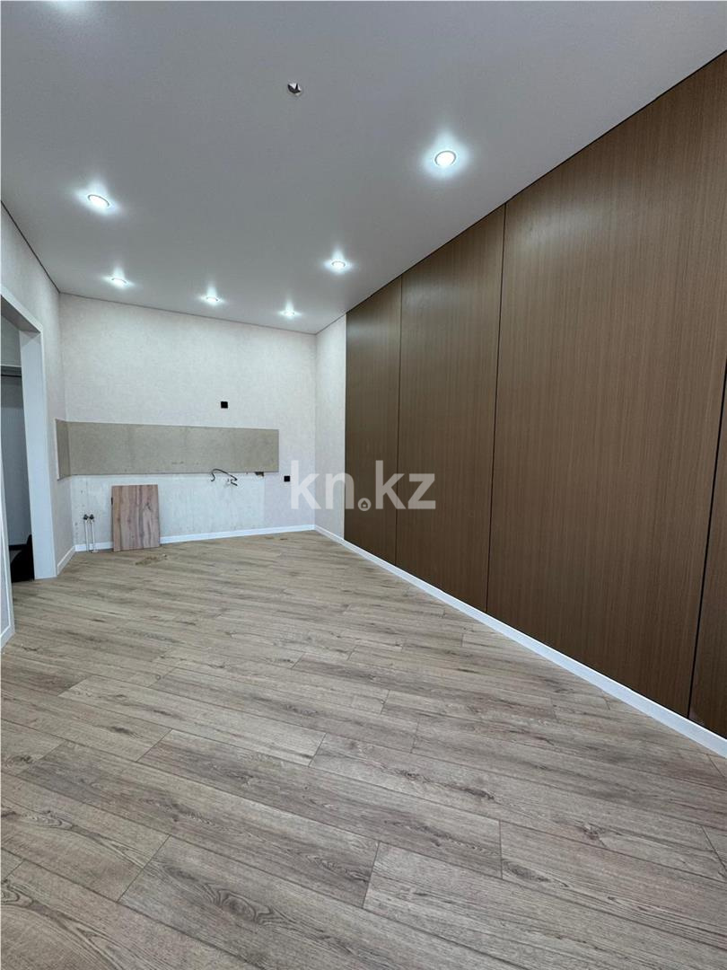 Продажа 2-комнатной квартиры, 40 м², ул. Муканова в Караганде - фото 2