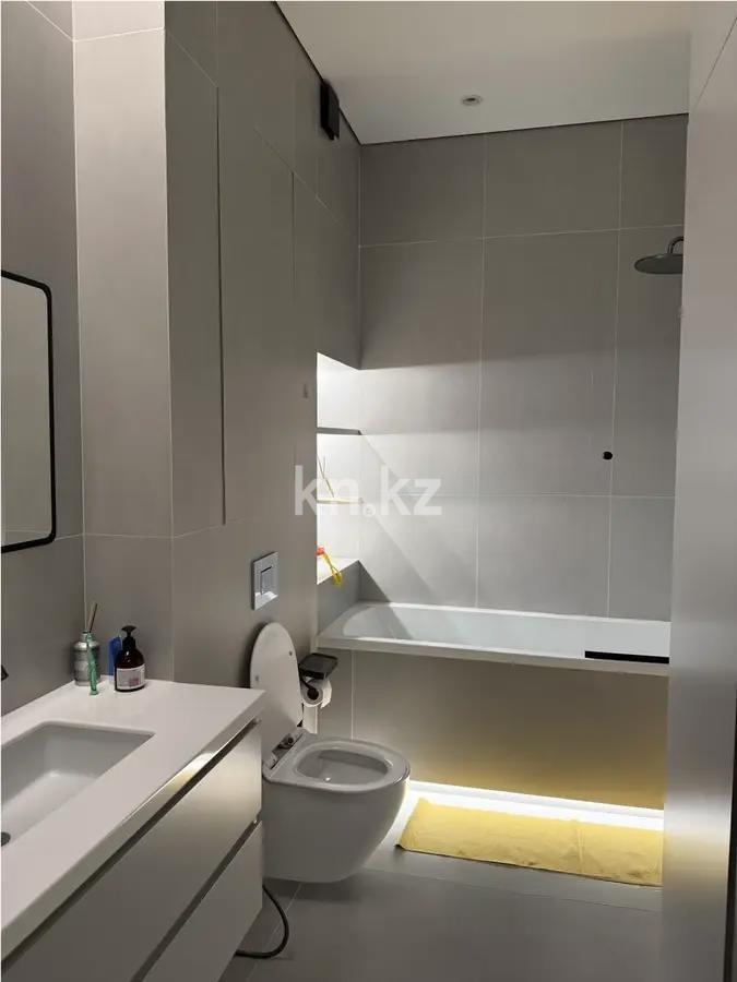 Продажа 3-комнатной квартиры, 132 м² в Алматы - фото 2