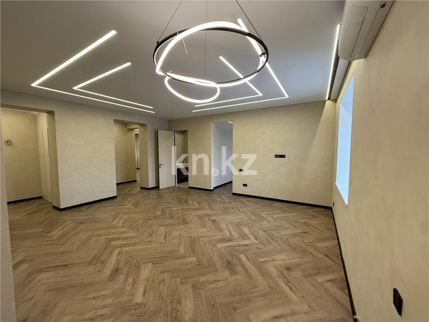 Продажа 3-комнатной квартиры, 104 м² - Продажа трехкомнатных квартир в Караганде фото 2 из 17