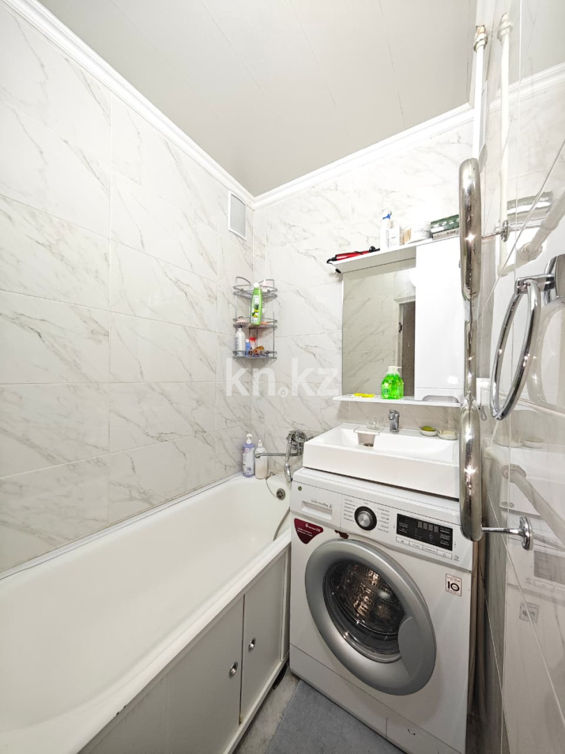 Продажа 2-комнатной квартиры, 45 м² - Продажа квартир в Караганде на Юго-Востоке - страница 7 фото 12 из 14