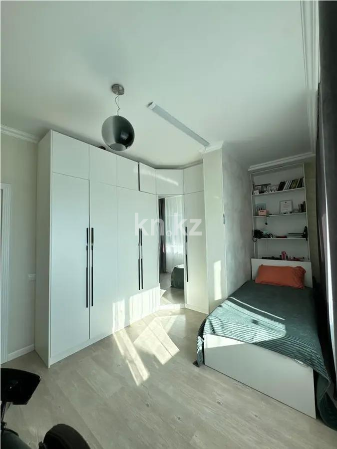 Продажа 3-комнатной квартиры, 110 м², ул. Достык, дом  5 в Астане - фото 3