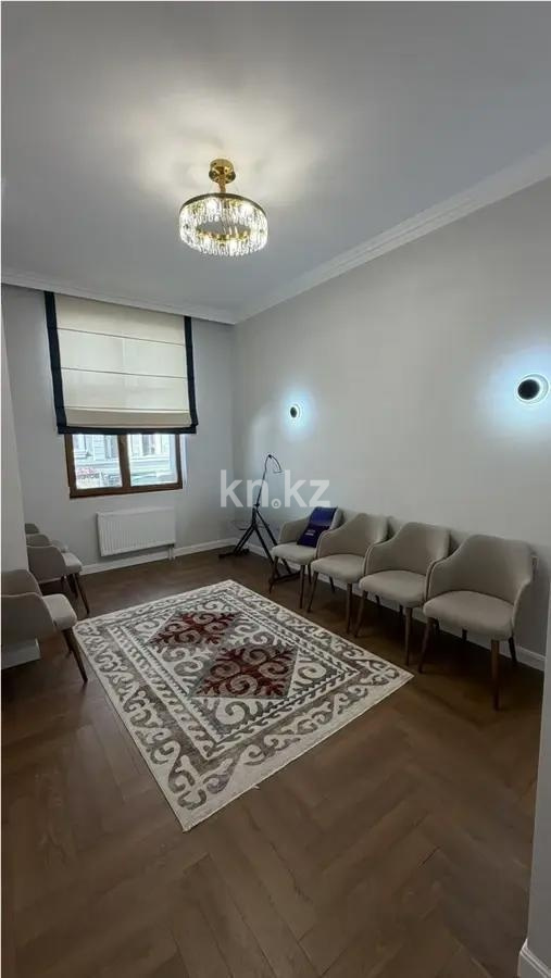 Продажа 4-комнатной квартиры, 140 м² - Продажа  четырехкомнатных квартир в новостройках Астаны фото 2 из 8
