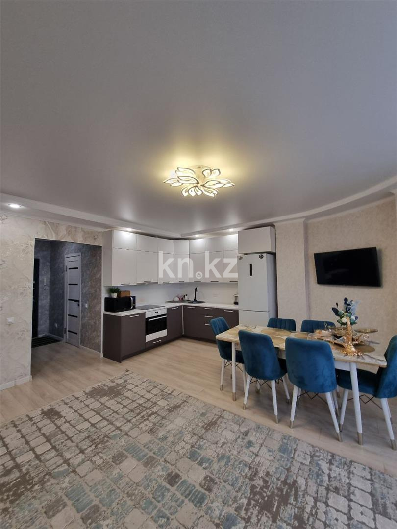 Продажа 3-комнатной квартиры, 75 м², ул. Абая, дом  61/2 в Караганде - фото 3