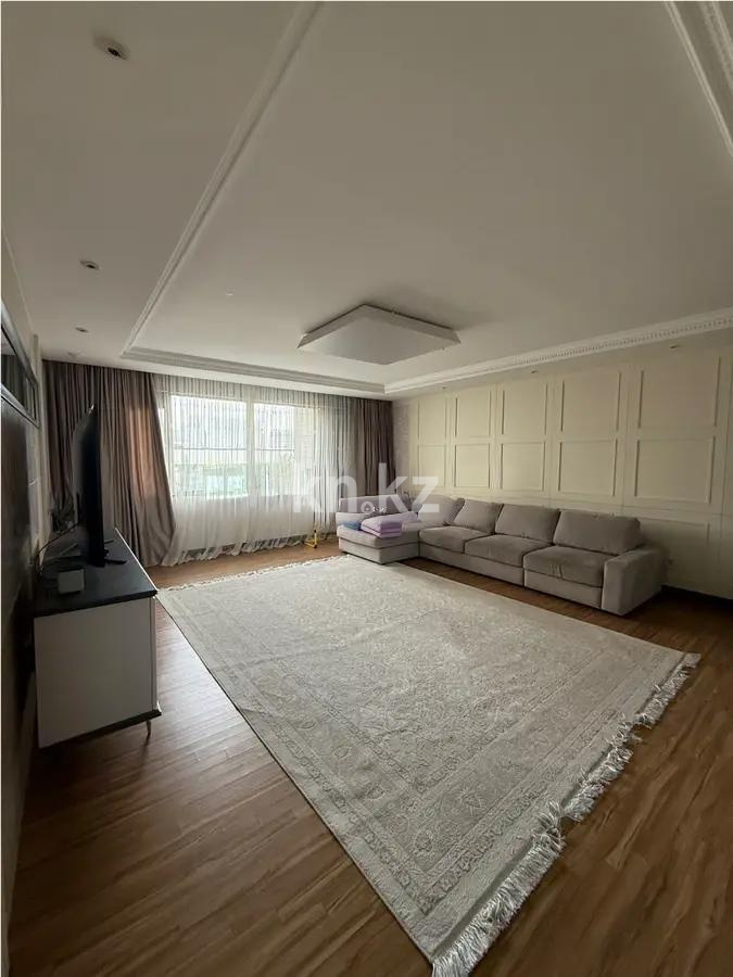 Продажа 4-комнатной квартиры, 148 м², пр. Кошкарбаева, дом  8 - Продажа  четырехкомнатных квартир в Астане фото 1 из 6