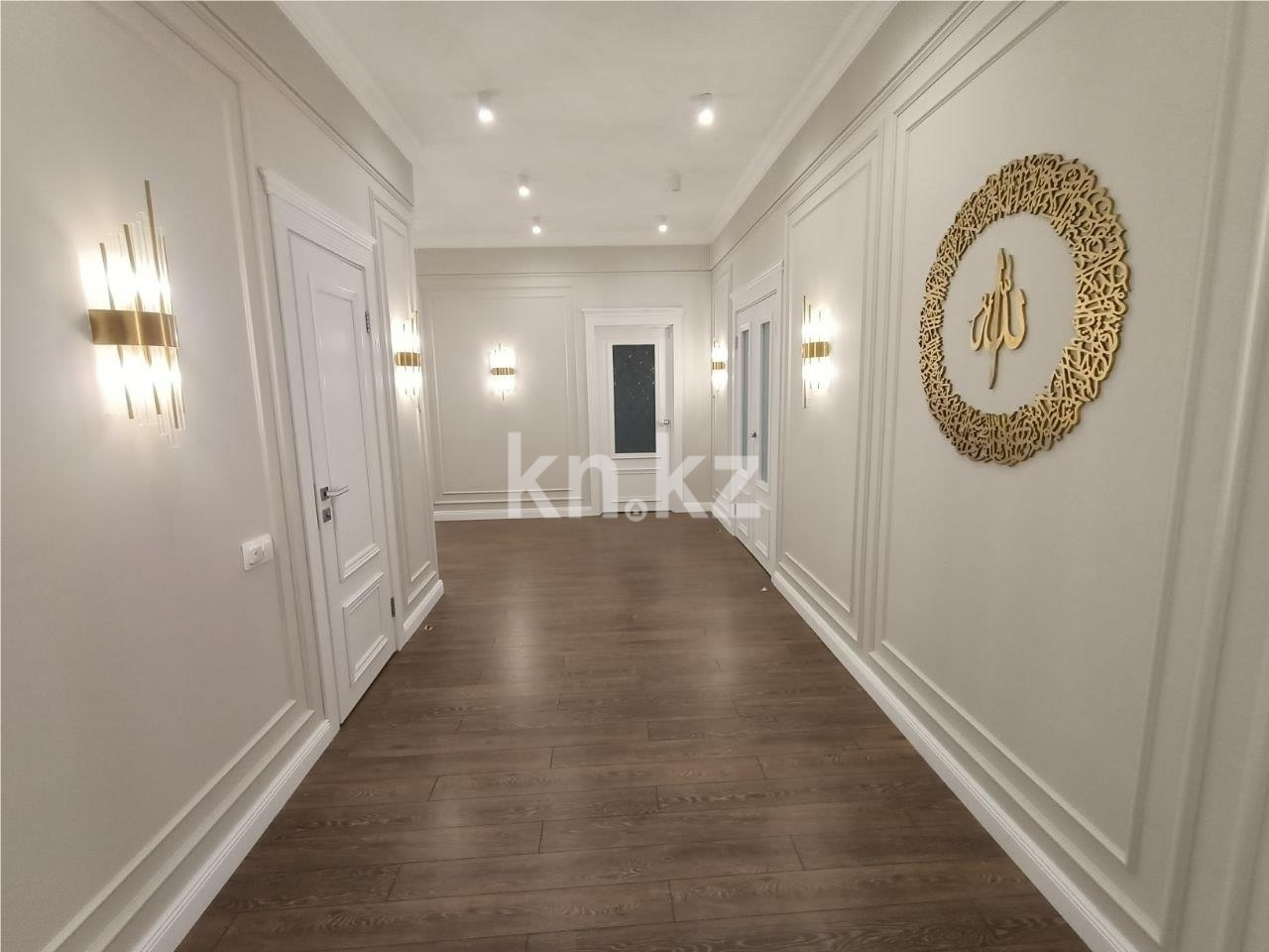 Продажа 4-комнатной квартиры, 210 м² в Астане - фото 50