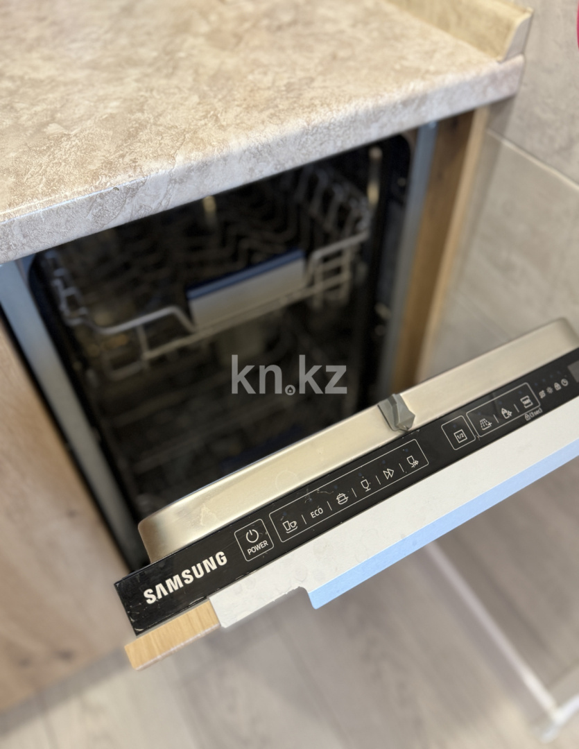 Продажа 3-комнатной квартиры, 87 м², пр. Шахтеров, дом  46/1 в Караганде - фото 5