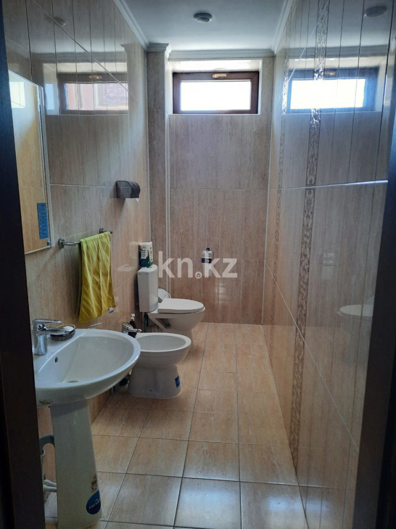 Продажа 7-комнатного дома, 410 м², ул. Сералина, дом  33 - Продажа домов, коттеджей в Казахстане фото 29 из 33