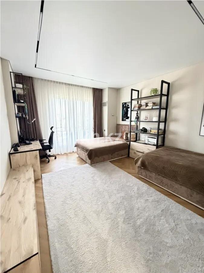 Продажа 4-комнатной квартиры, 136 м² в Алматы - фото 3