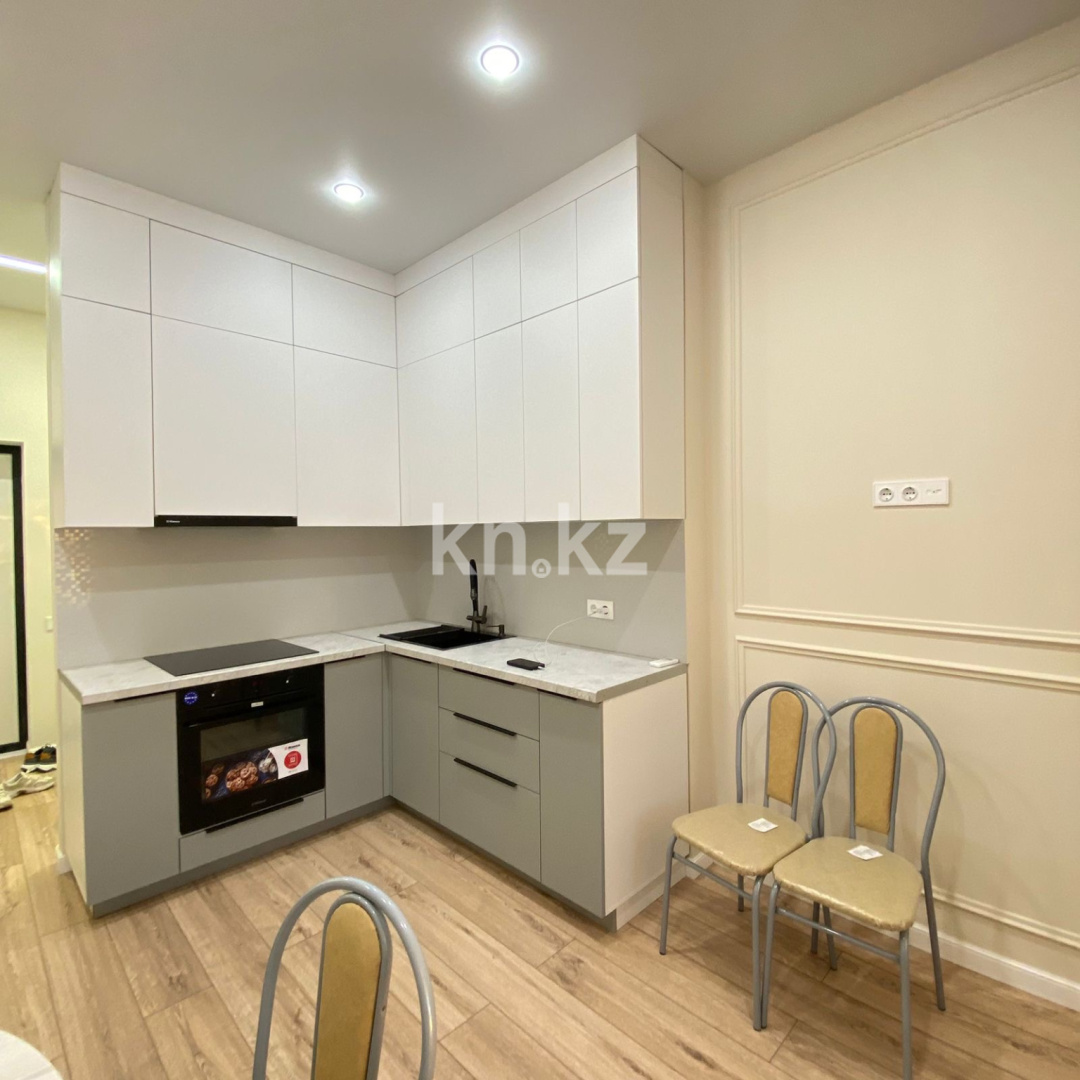 Аренда 2-комнатной квартиры, 40 м², пр. Кабанбай батыра, дом  63 - Аренда  двухкомнатных квартир помесячно в Астане фото 1 из 11