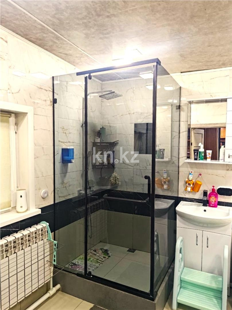 Продажа 3-комнатного дома, 70 м², ул. Учительская - Продажа домов, коттеджей в Караганде с фото фото 13 из 19